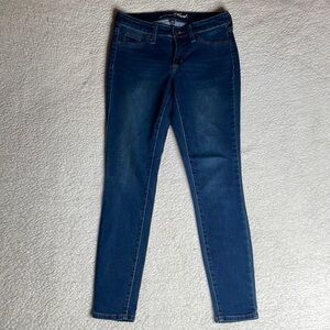 Universal Thread Denim Jeans Stretch Mid Rise Jegging Size 2 / 26 R